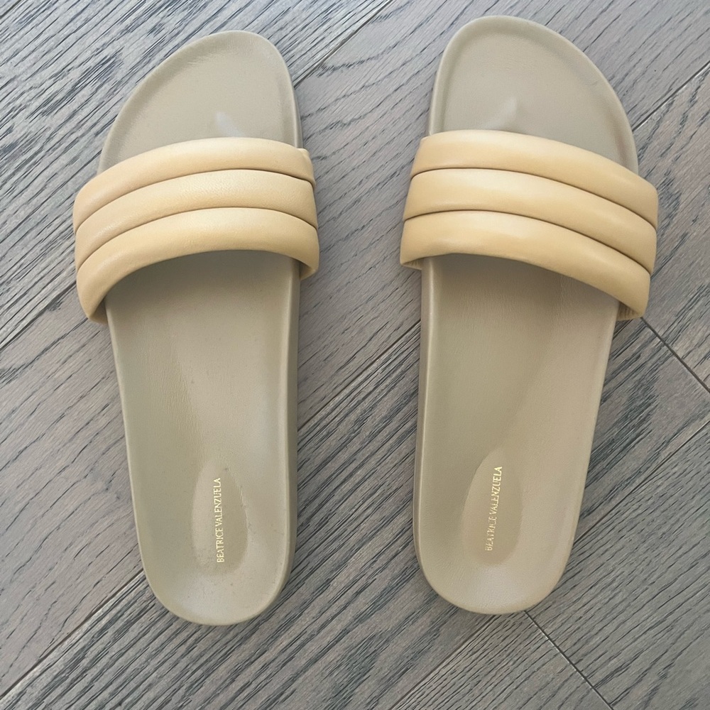 Beatrice Venezuela brand new sandals size 11 (fits more like a 10)